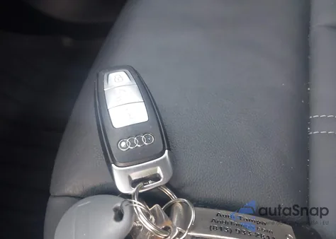 2024 Audi Q4 E-Tron Premium 55 Quattro z USA, uszkodzony, nr VIN WA1KUBFZ2RP063694